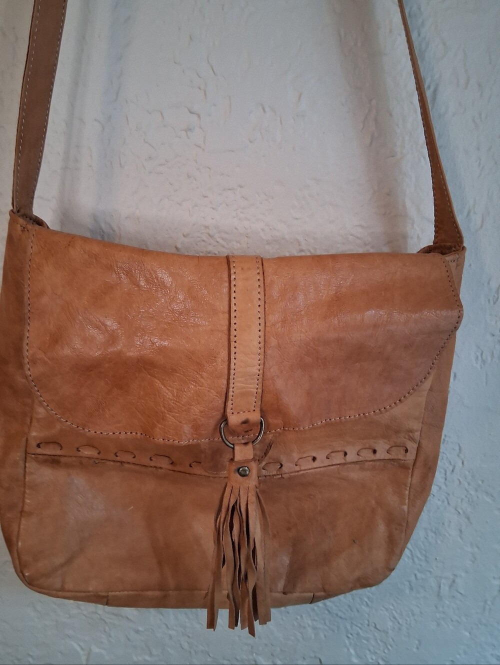 Tan Lightweight Leather Tassel Crossbody Bag Slightly Distressed